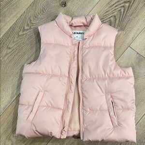 Old Navy Kids Pink Puffer Vest - size 3T